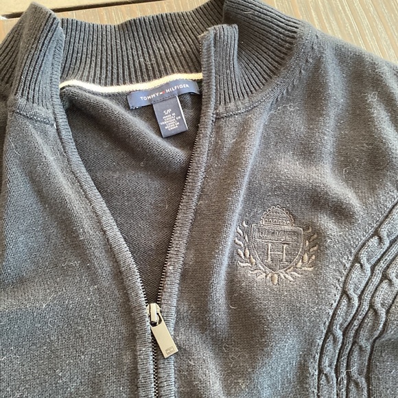 Tommy Hilfiger ladies zippered cardigan in size small - Picture 3 of 9